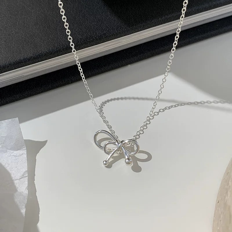 N05 necklace