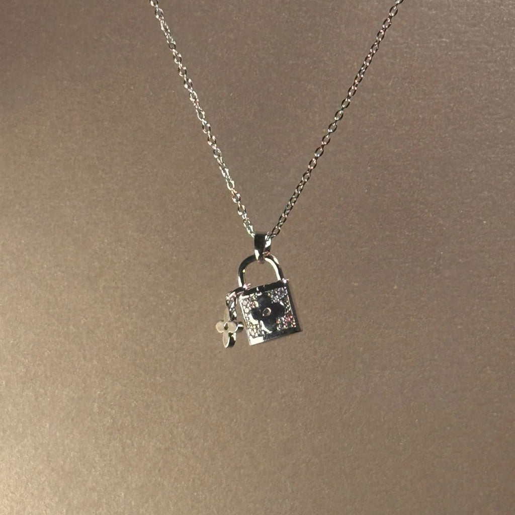 N17 necklace
