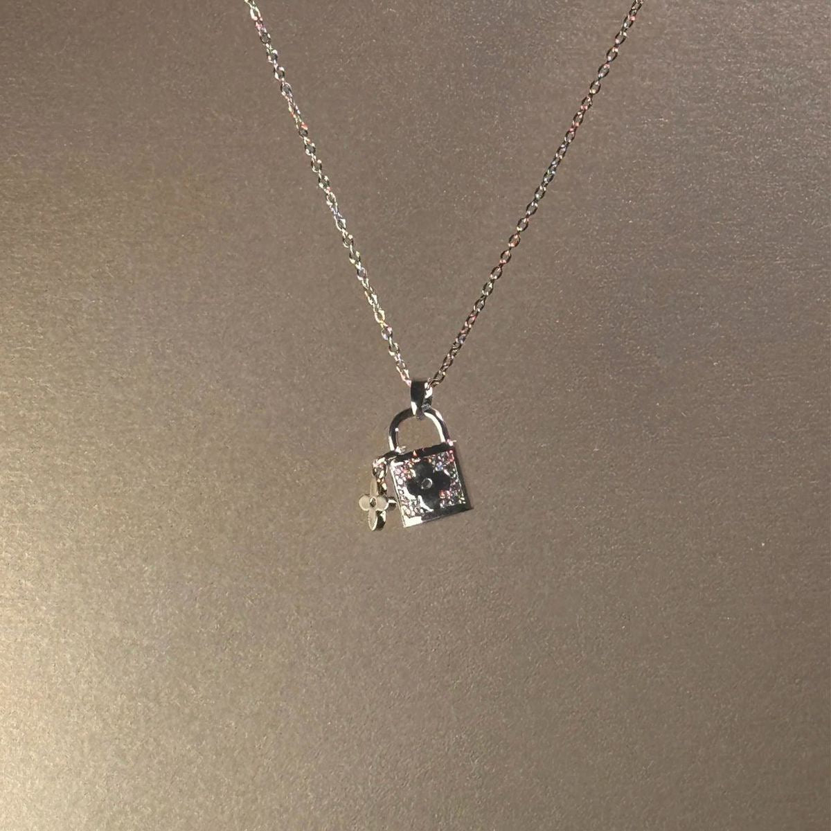 N17 necklace