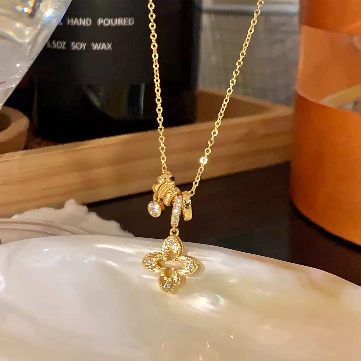 N06 necklace