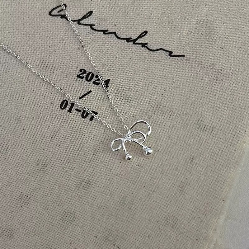 N05 necklace